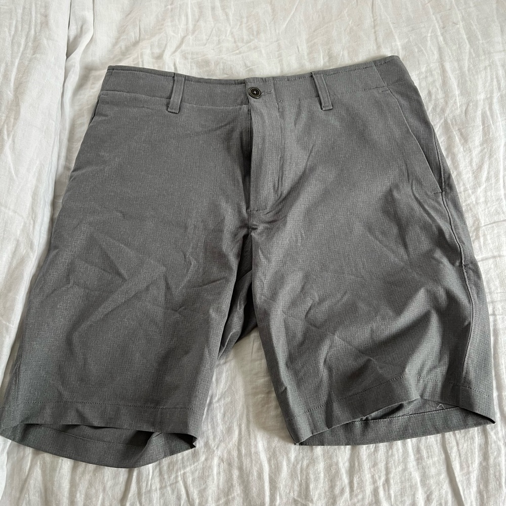 Never worn under armor golf short - 4-way stretch, 34 wait 10 inch inseam